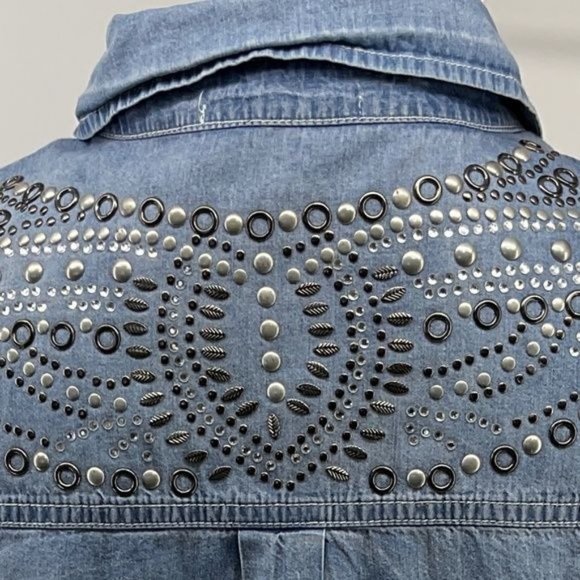 Christopher & Banks XL Western Blue Beaded Detail Shirt Roll Tab Sleeve - Picture 6 of 8